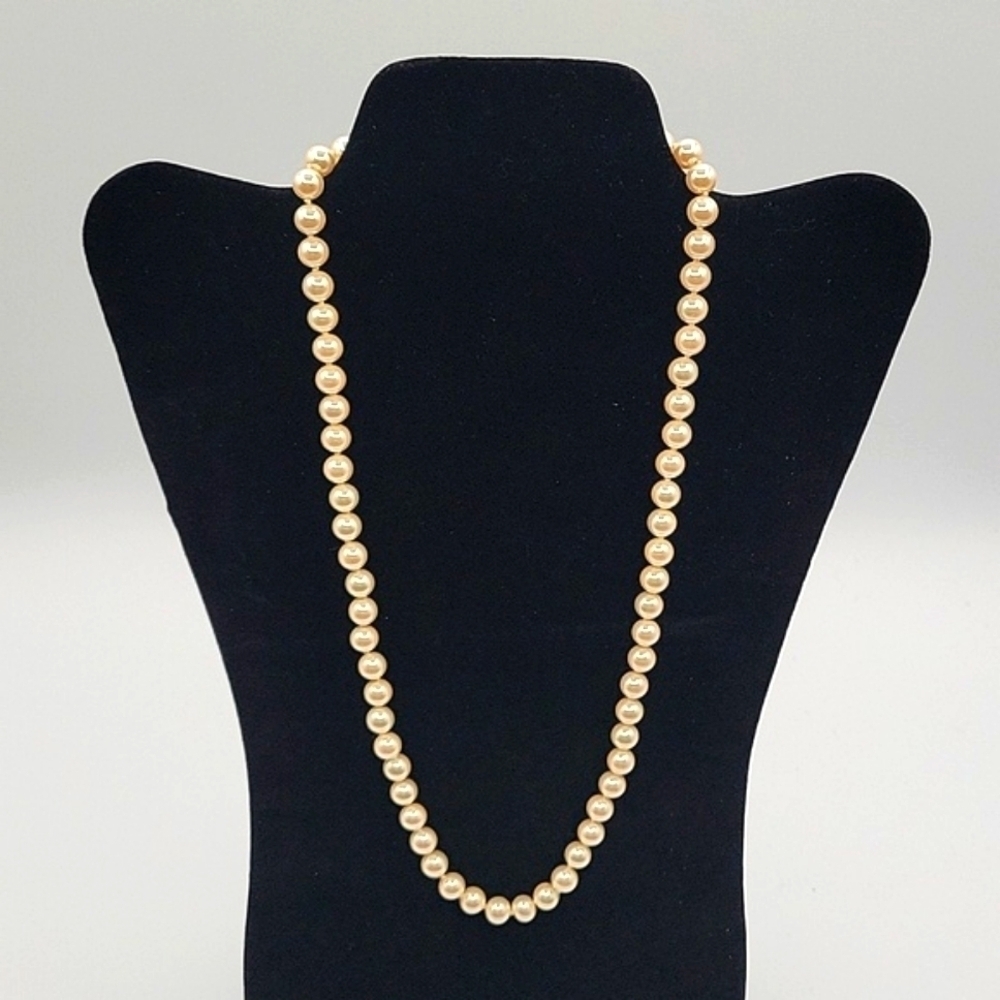 MARVELLA Vintage Faux Pearl Single Strand Necklace